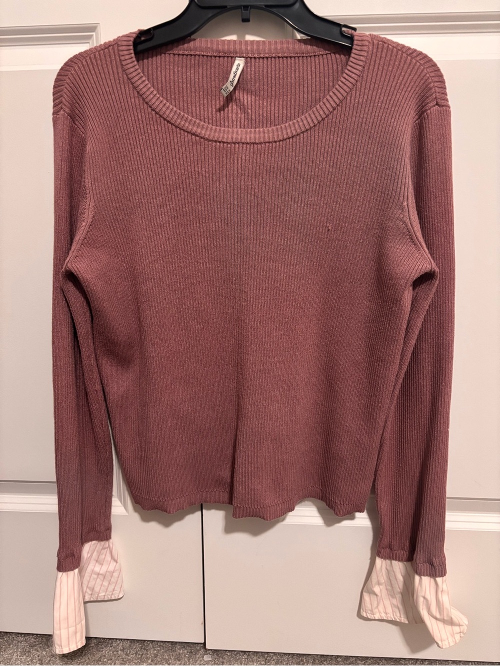 stradivarius Ribbed Crewneck Sweater in Dusty Rose with Contrast Cuffs